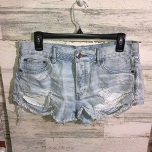 American Eagle distressed shorts size 8 Tom girl shortie shorts jean shorts​​